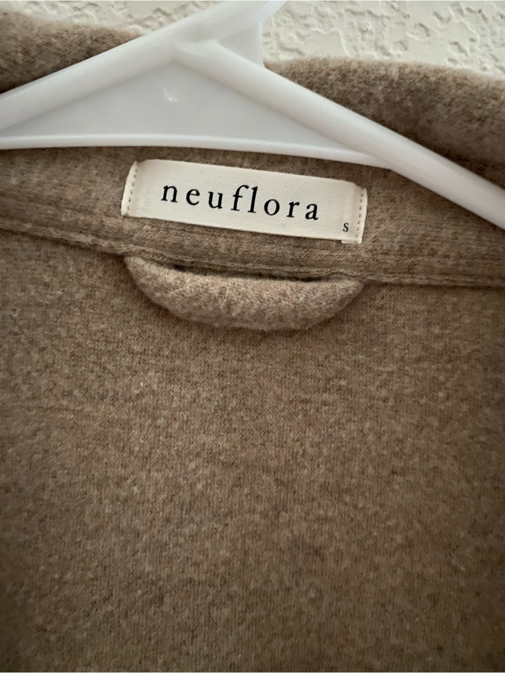 Neuflora New York Button-Down, Size Small - Picture 8 of 8
